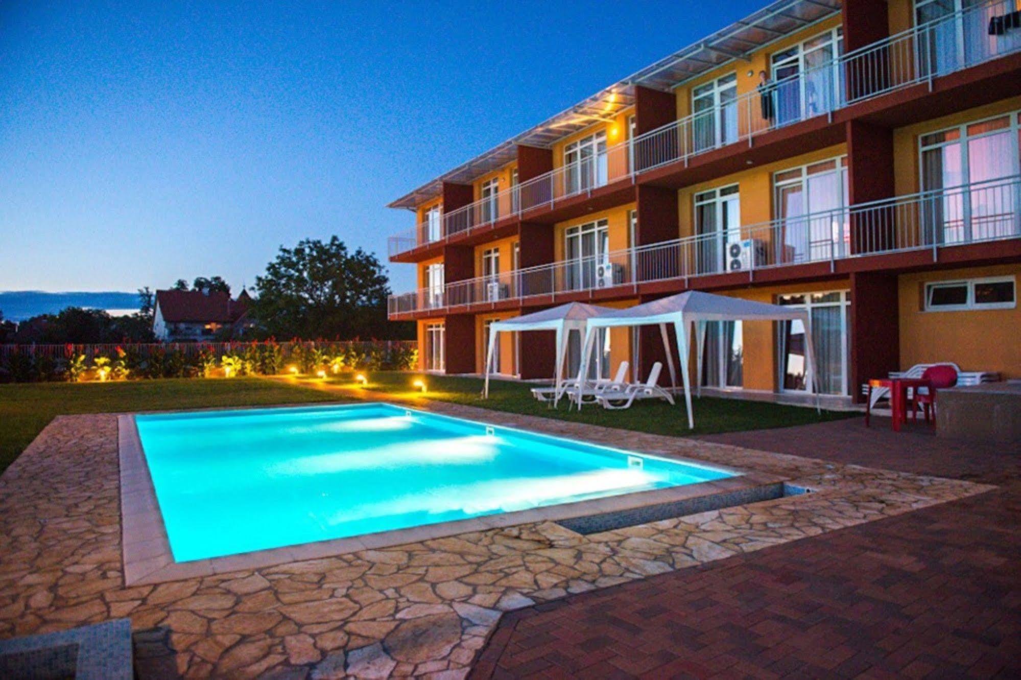 Kehida Family Resort Kehidakustány Eksteriør billede